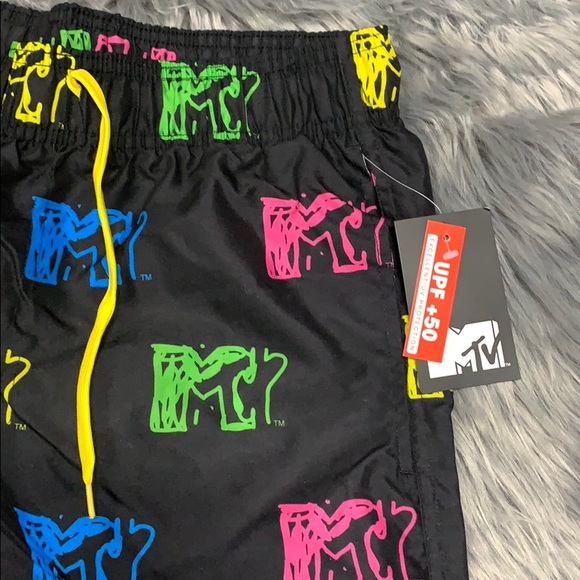 MTV - Picture 2 of 4